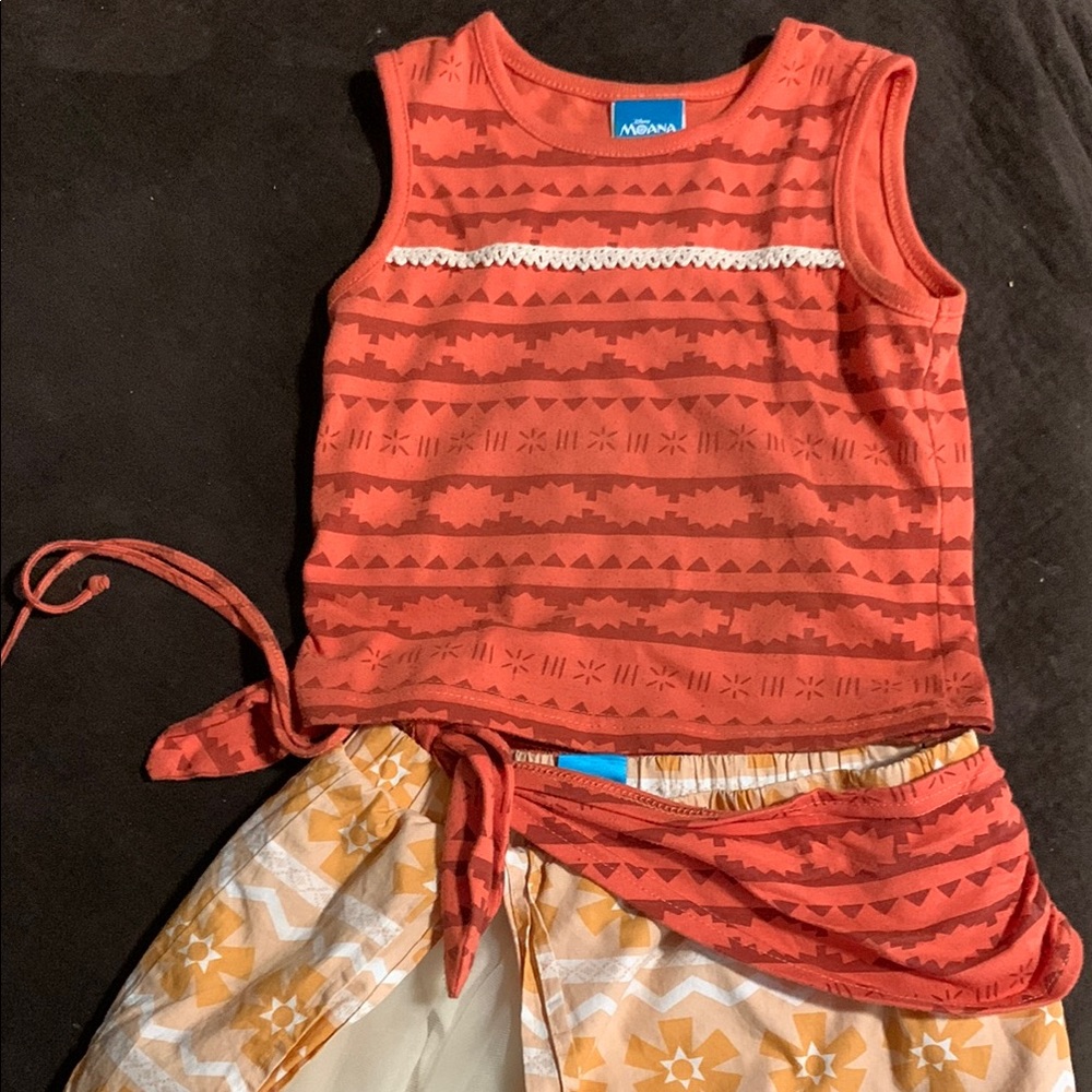 Disney’s Moana Spirit Halloween costume 3T-4T